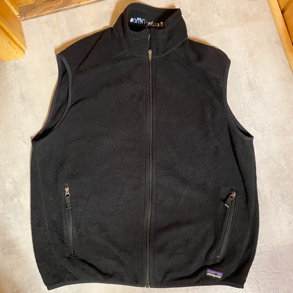 Patagonia Other - Patagonia Vintage Synchilla Fleece Vest Black Zip Embroidered Gorpcore Outdoor